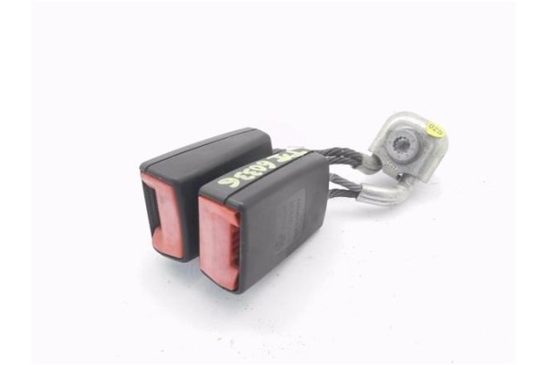 Recambio de anclaje cinturon trasero izquierdo para seat leon (1p1) 1.6 tdi referencia OEM IAM 1K0857739M  