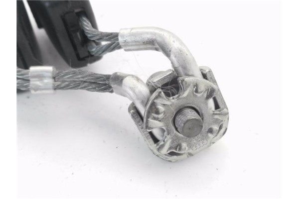 Recambio de anclaje cinturon trasero izquierdo para seat leon (1p1) 1.6 tdi referencia OEM IAM 1K0857739M  