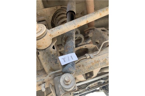 Recambio de amortiguador trasero izquierdo para nissan terrano ii (r20) 2.7 td 4wd referencia OEM IAM 562100X801  