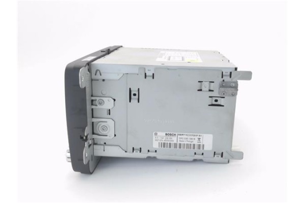 Recambio de autoradio para seat leon (1p1) 1.6 tdi referencia OEM IAM 5P0035186B 8,15764E+12 