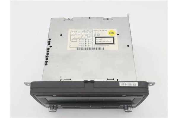Recambio de autoradio para seat leon (1p1) 1.6 tdi referencia OEM IAM 5P0035186B 8,15764E+12 