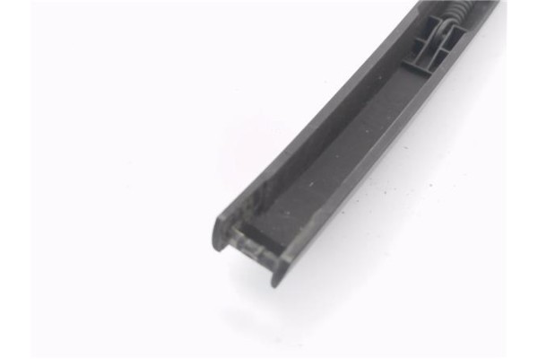 Recambio de brazo limpiaparabrisas trasero para seat leon (1p1) 1.6 tdi referencia OEM IAM 6Q6955707B  