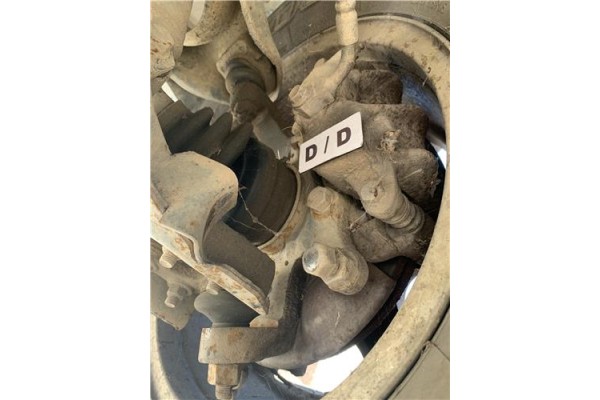 Recambio de mangueta delantero derecha para nissan terrano ii (r20) 2.7 td 4wd referencia OEM IAM 400140F000  