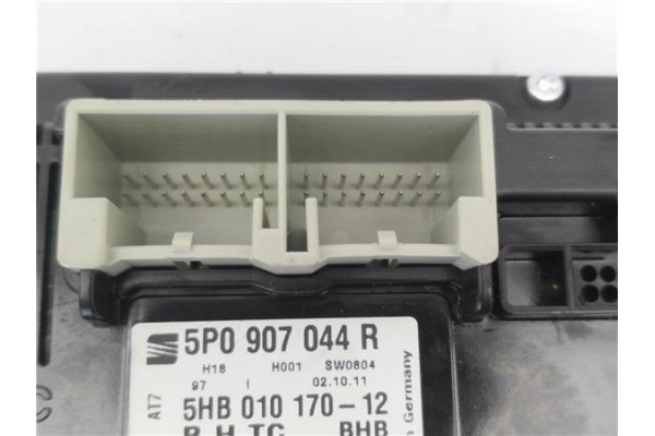 Recambio de mandos climatizador para seat leon (1p1) 1.6 tdi referencia OEM IAM 5P0907044R  