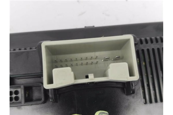 Recambio de mandos climatizador para seat leon (1p1) 1.6 tdi referencia OEM IAM 5P0907044R  