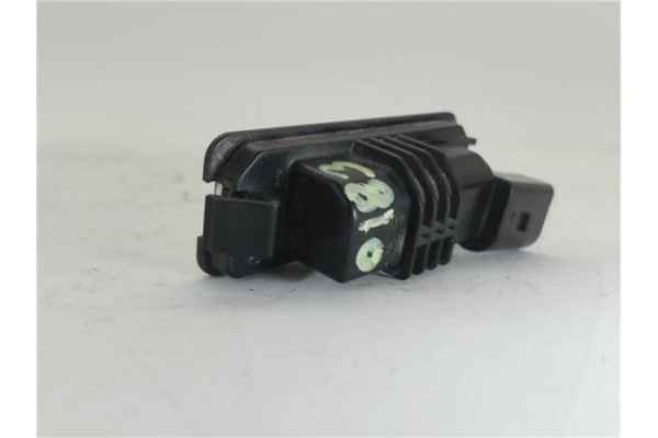 Recambio de piloto matricula para volkswagen golf v (1k1) 1.9 tdi referencia OEM IAM 3D0943021A  