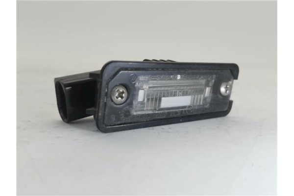 Recambio de piloto matricula para volkswagen golf v (1k1) 1.9 tdi referencia OEM IAM 3D0943021A  