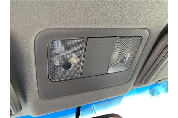 Recambio de luz interior techo para nissan murano (z50) 3.5 referencia OEM IAM 26410CA000  