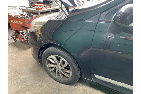 Recambio de aleta delantero izquierda para renault grand scénic iii (jz0/1_) 1.5 dci referencia OEM IAM 631011470R  