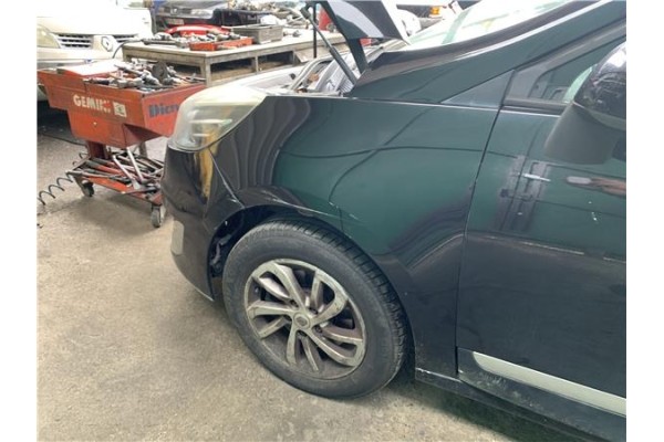 Recambio de aleta delantero izquierda para renault grand scénic iii (jz0/1_) 1.5 dci referencia OEM IAM 631011470R  