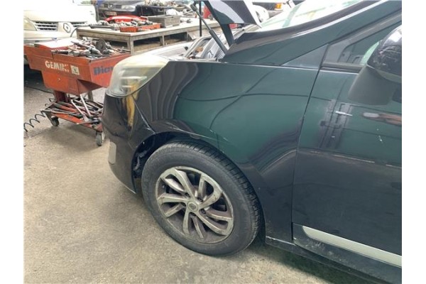 Recambio de aleta delantero izquierda para renault grand scénic iii (jz0/1_) 1.5 dci referencia OEM IAM 631011470R  