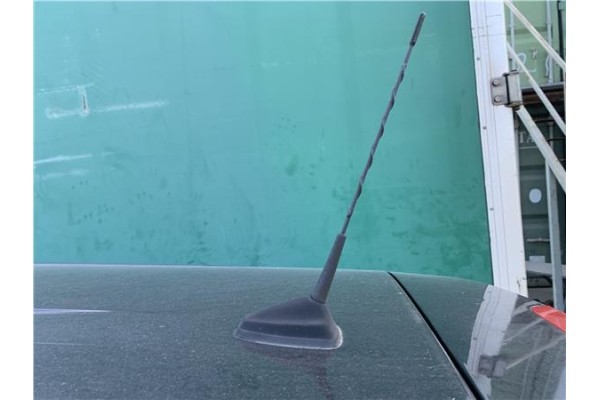 Recambio de antena electrica para renault grand scénic iii (jz0/1_) 1.5 dci referencia OEM IAM 8200500322 282160003R 