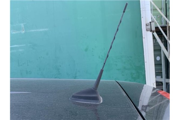 Recambio de antena electrica para renault grand scénic iii (jz0/1_) 1.5 dci referencia OEM IAM 8200500322 282160003R 