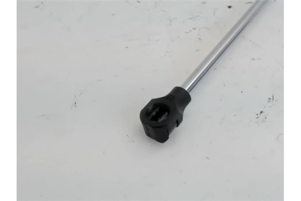 Recambio de amortiguador porton para renault twingo i (c06) 1.2 (c066/67/68) referencia OEM IAM 7700515135N 21016000 