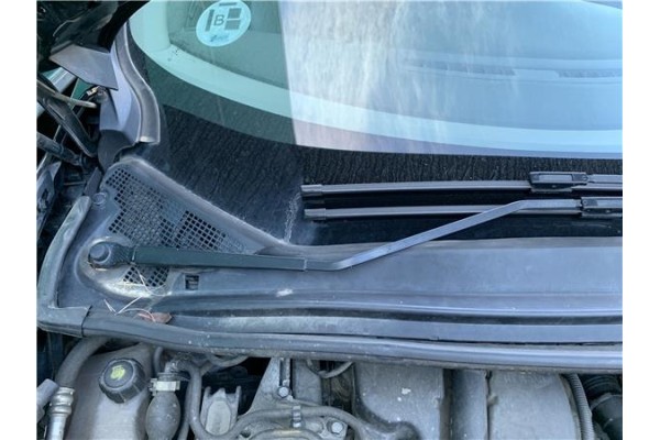 Recambio de brazo limpiaparabrisas delantero derecho para renault grand scénic iii (jz0/1_) 1.5 dci referencia OEM IAM 288812827