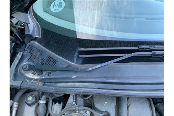 Recambio de brazo limpiaparabrisas delantero derecho para renault grand scénic iii (jz0/1_) 1.5 dci referencia OEM IAM 288812827