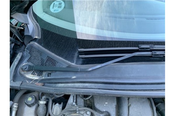 Recambio de brazo limpiaparabrisas delantero derecho para renault grand scénic iii (jz0/1_) 1.5 dci referencia OEM IAM 288812827