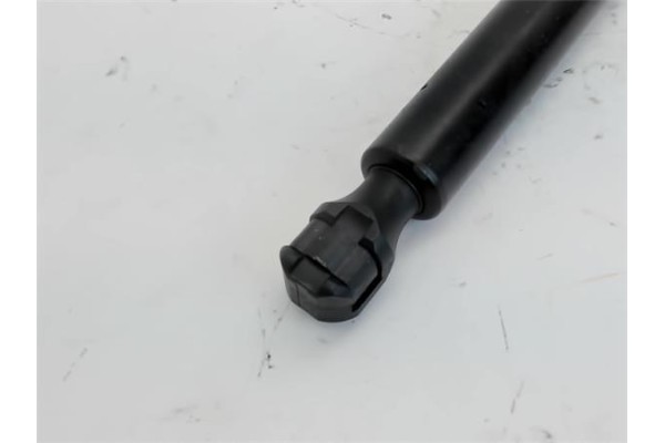 Recambio de amortiguador porton para renault twingo i (c06) 1.2 (c066/67/68) referencia OEM IAM 7700515135N 21016000 