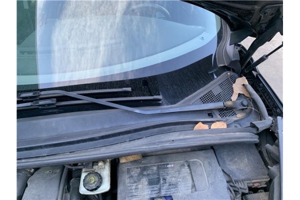 Recambio de brazo limpiaparabrisas delantero izquierdo para renault grand scénic iii (jz0/1_) 1.5 dci referencia OEM IAM 2888688