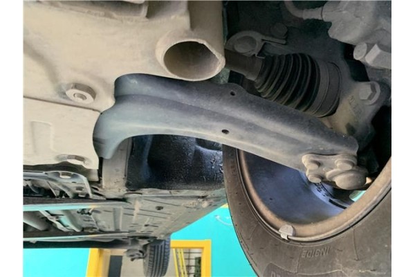 Recambio de brazo suspension delantero izquierdo para renault grand scénic iii (jz0/1_) 1.5 dci referencia OEM IAM 545014055R 54