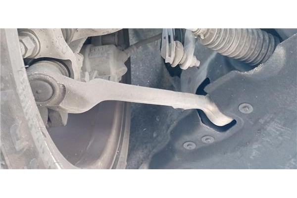 Recambio de brazo inferior delantero derecho para bmw serie 1 berlina 5p (f20) 2.0 116d referencia OEM IAM   