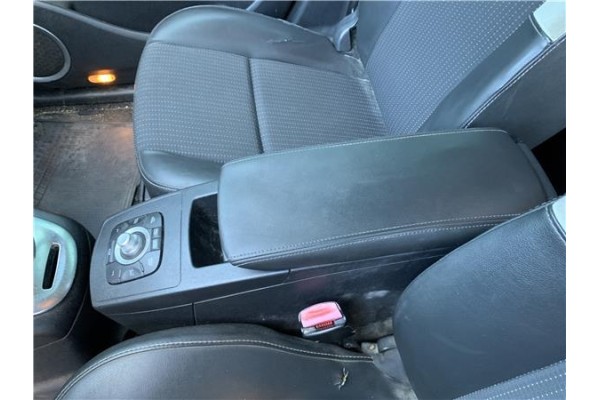 Recambio de consola para renault grand scénic iii (jz0/1_) 1.5 dci referencia OEM IAM 969100026R  