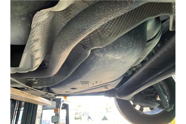 Recambio de deposito combustible para renault grand scénic iii (jz0/1_) 1.5 dci referencia OEM IAM 8200891942 8200891943 