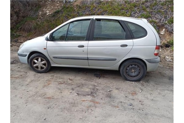 renault scenic i (ja...) del año 2001