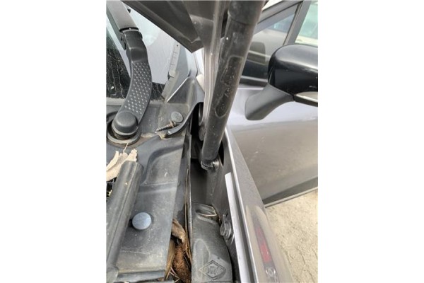 Recambio de amortiguador capo para renault clio iv 1.5 business referencia OEM IAM 654703934R 7000210535D0 