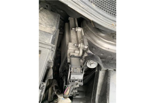 Recambio de centralita para renault clio iv 1.5 business referencia OEM IAM 237102748R 237102747R 