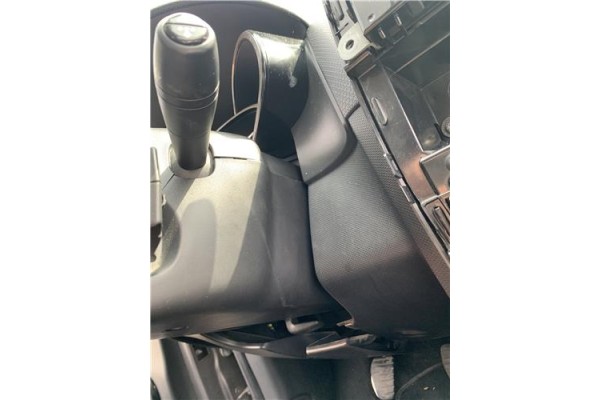 Recambio de embellecedor columna direccion para renault clio iv 1.5 business referencia OEM IAM 484718257R 484721095R 