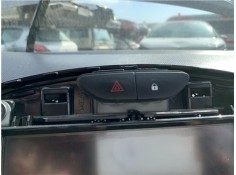 Recambio de interruptor luces emergencia para renault clio iv 1.5 business referencia OEM IAM 252907372R  