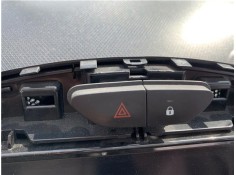 Recambio de interruptor luces emergencia para renault clio iv 1.5 business referencia OEM IAM 252907372R  