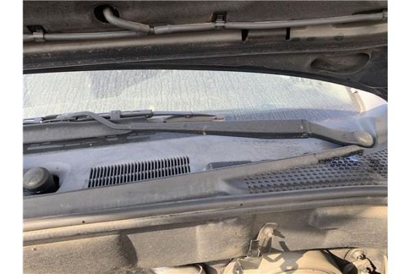 Recambio de brazo limpiaparabrisas delantero izquierdo para ssangyong kyron 2.0 200 xdi referencia OEM IAM 7835109000 7831108000