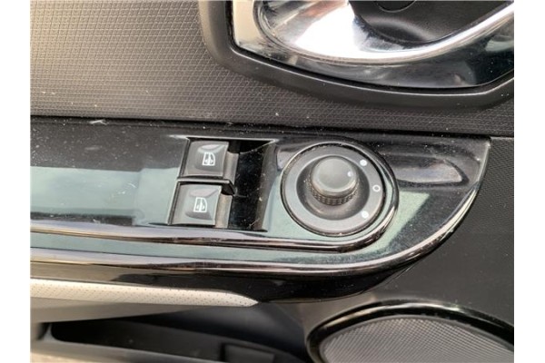 Recambio de mando elevalunas delantero izquierdo para renault clio iv 1.5 business referencia OEM IAM 254118722R 254112588R 