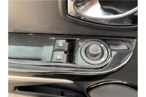 Recambio de mando elevalunas delantero izquierdo para renault clio iv 1.5 business referencia OEM IAM 254118722R 254112588R 