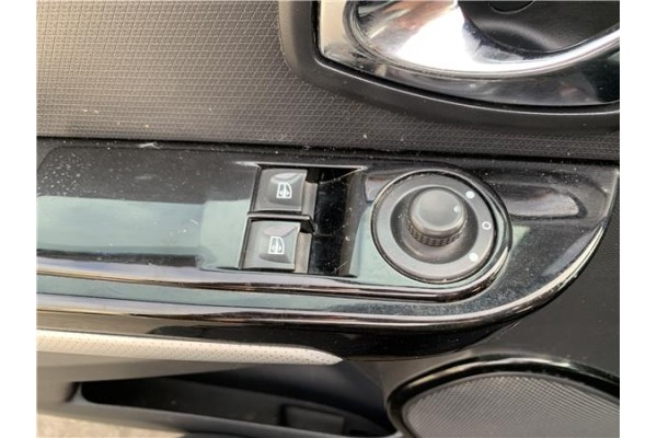 Recambio de mando elevalunas delantero izquierdo para renault clio iv 1.5 business referencia OEM IAM 254118722R 254112588R 