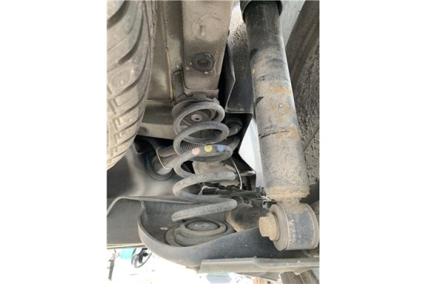 Recambio de muelle amortiguacion para renault clio iv 1.5 business referencia OEM IAM 550203509R 550202258R 