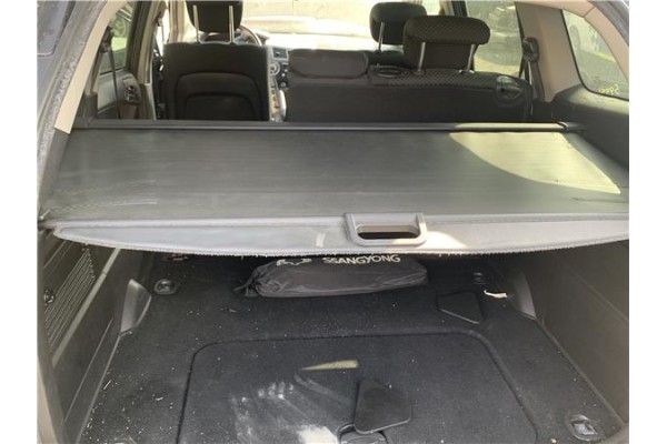 Recambio de bandeja trasero para ssangyong kyron 2.0 200 xdi referencia OEM IAM 7681009003LAM  
