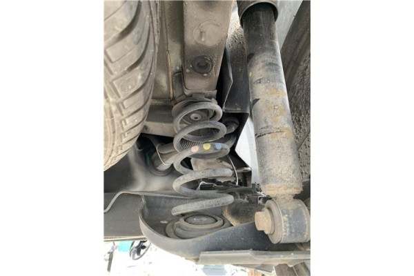Recambio de muelle amortiguacion para renault clio iv 1.5 business referencia OEM IAM 550203509R 550202258R 