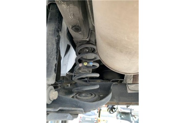 Recambio de muelle amortiguacion para renault clio iv 1.5 business referencia OEM IAM 550203509R 550202258R 
