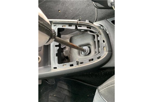 Recambio de palanca de cambio para renault clio iv 1.5 business referencia OEM IAM 341015181R  