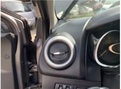 Recambio de rejilla entrada de aire para renault clio iv 1.5 business referencia OEM IAM 687606325R  