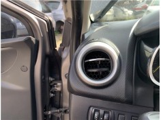 Recambio de rejilla entrada de aire para renault clio iv 1.5 business referencia OEM IAM 687606325R  