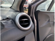 Recambio de rejilla entrada de aire para renault clio iv 1.5 business referencia OEM IAM 687601310R  