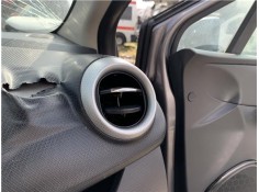 Recambio de rejilla entrada de aire para renault clio iv 1.5 business referencia OEM IAM 687601310R  