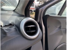 Recambio de rejilla entrada de aire para renault clio iv 1.5 business referencia OEM IAM 687601310R  