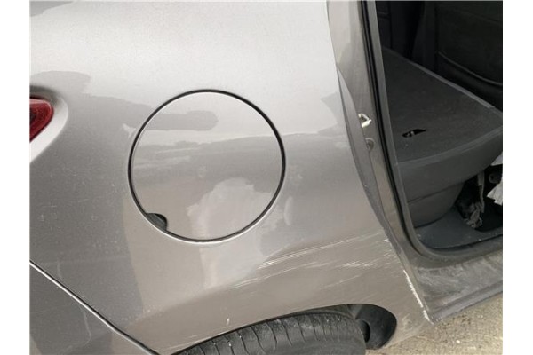 Recambio de tapa exterior combustible para renault clio iv 1.5 business referencia OEM IAM 788307966R  