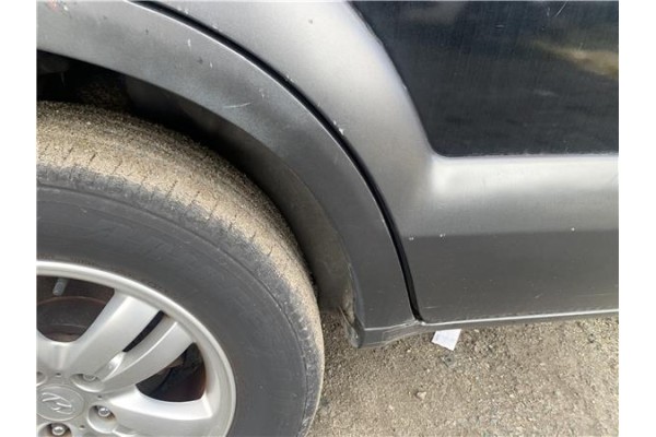 Recambio de aletin trasero derecho para hyundai tucson (jm) 2.0 referencia OEM IAM 877442E001  