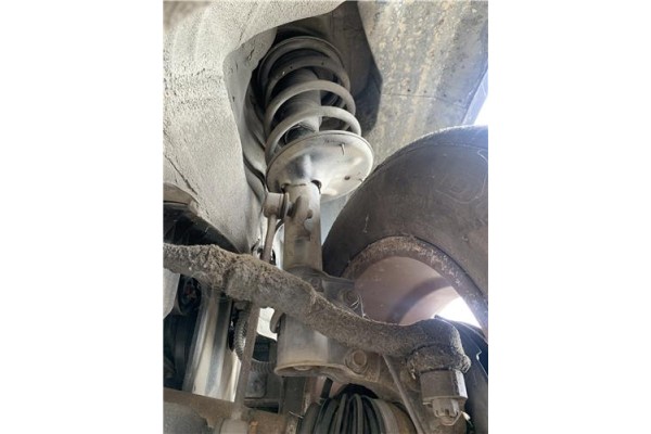 Recambio de amortiguador delantero derecho para hyundai tucson (jm) 2.0 referencia OEM IAM 546612E500  